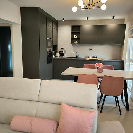 Luxury Apartments Marina View Водице Екстер'єр фото