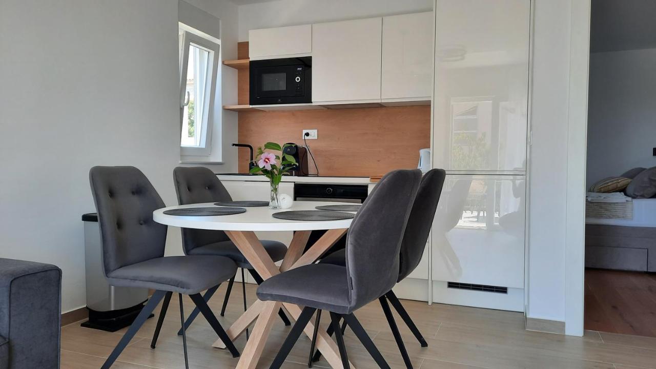 Luxury Apartments Marina View Водице Екстер'єр фото