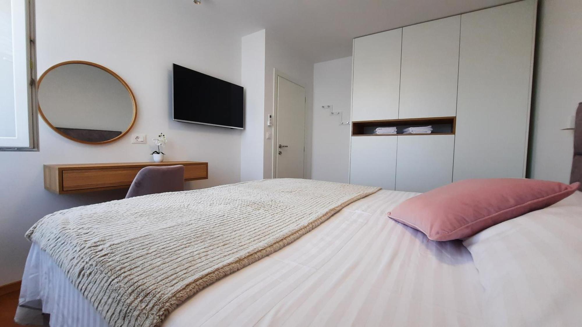 Luxury Apartments Marina View Водице Екстер'єр фото